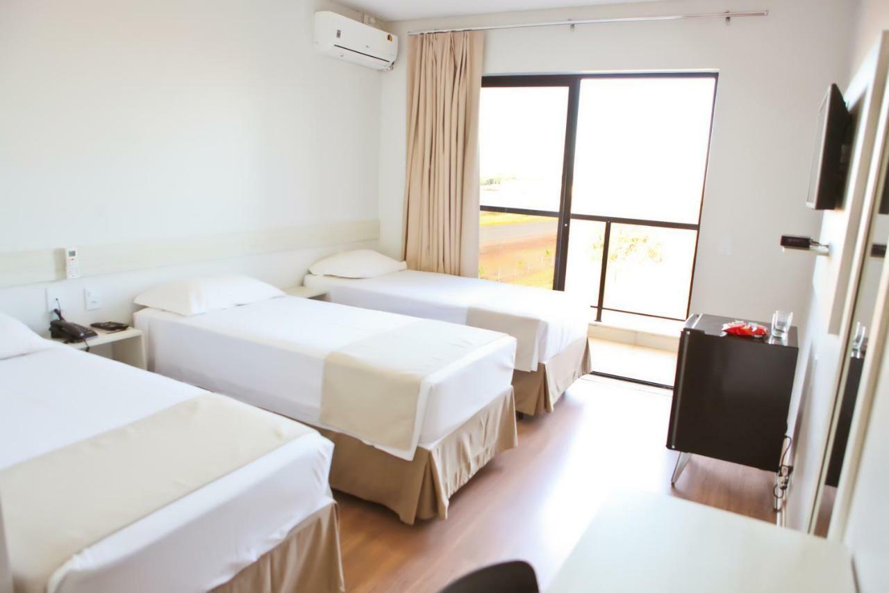 Hotel Ares Do Sertao Chapada Gaucha Екстер'єр фото